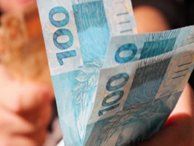 Reajuste do salrio mnimo deve afetar cofres municipais em quase R$ 1,5 bilho