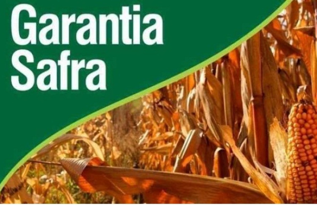 Prefeitura de Assunção do Piauí entrega boletos a 450 agricultores aptos a receber o Garantia-Safra 2020-2021
