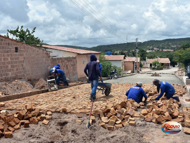 Obras de pavimentação estão a todo vapor pela Prefeitura de Assunção do Piauí